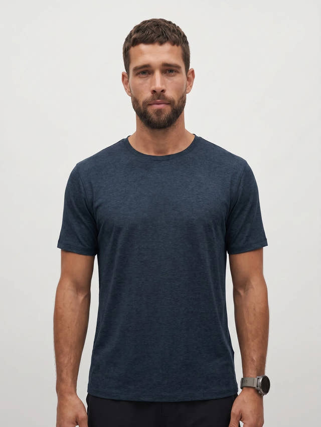 T-shirt de performance col rond AirPace™