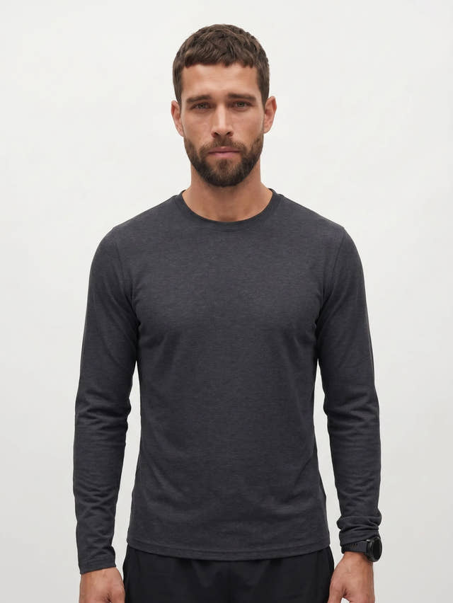 T-shirt performance à manches longues et col rond AirPace™