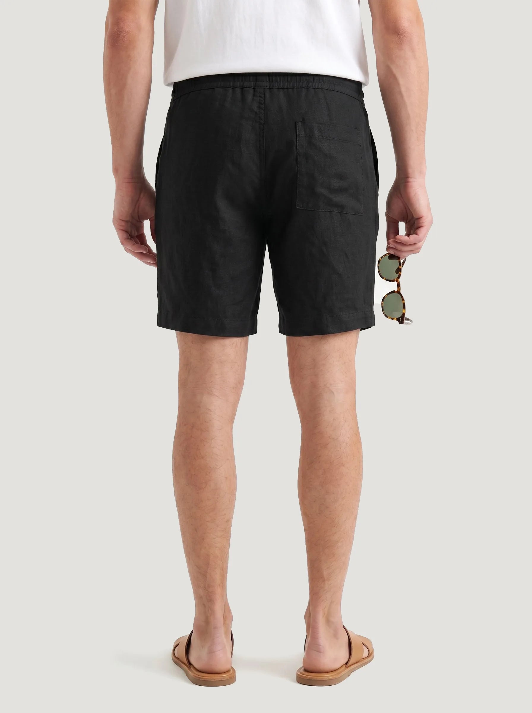 Pantaloncini con coulisse in 100% lino europeo