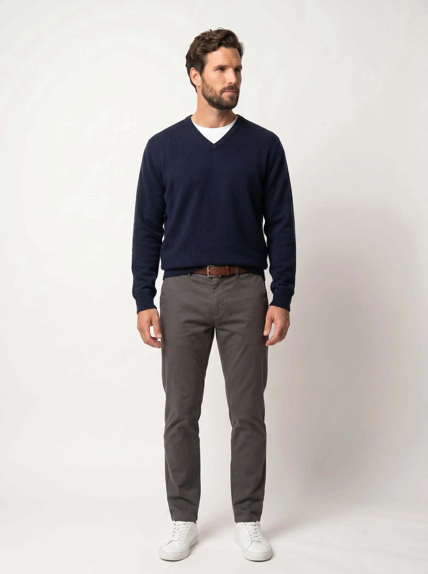 Maglione in cashmere mongolo con scollo a V