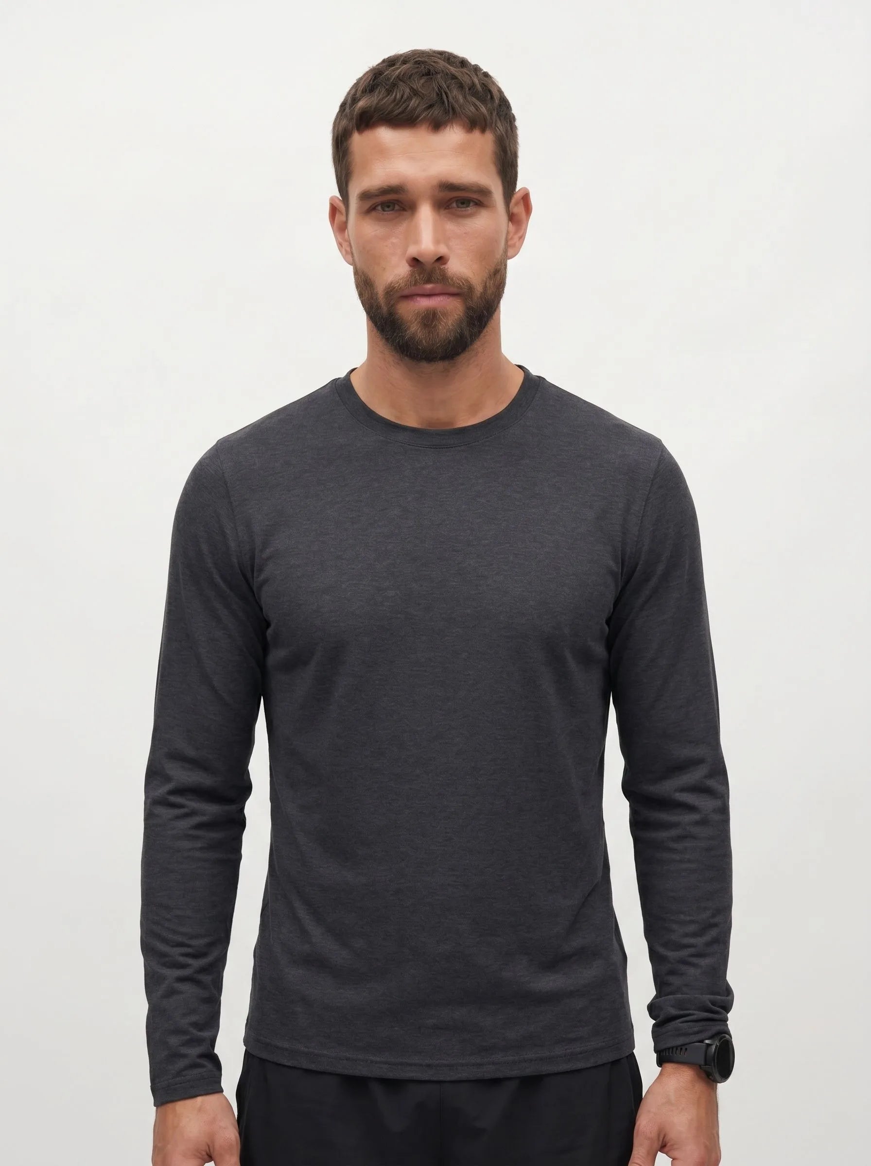 T-shirt performance à manches longues et col rond AirPace™